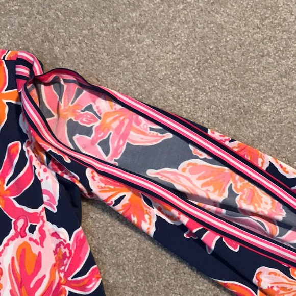 Lilly Pulitzer v neck dress with open sleeves - Picture 3 of 6